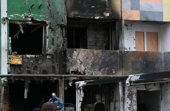 Последствия атаки БПЛА на жилой дом в Твери