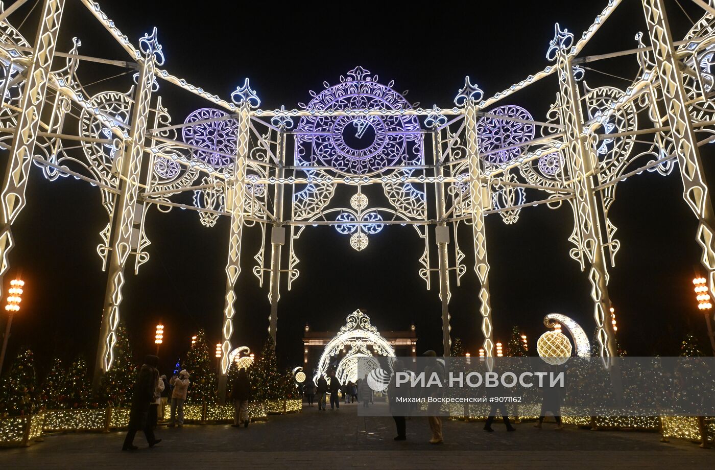 Предновогодняя Москва