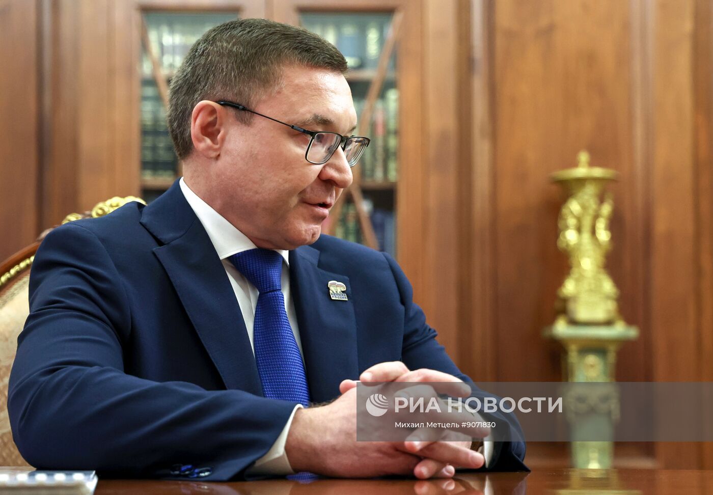 Президент Владимир Путин встретился с секретарем Генерального совета партии "Единая Россия" Владимиром Якушевым