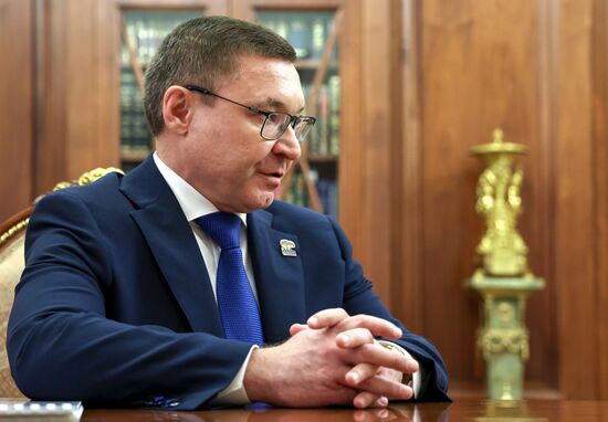 Президент Владимир Путин встретился с секретарем Генерального совета партии "Единая Россия" Владимиром Якушевым