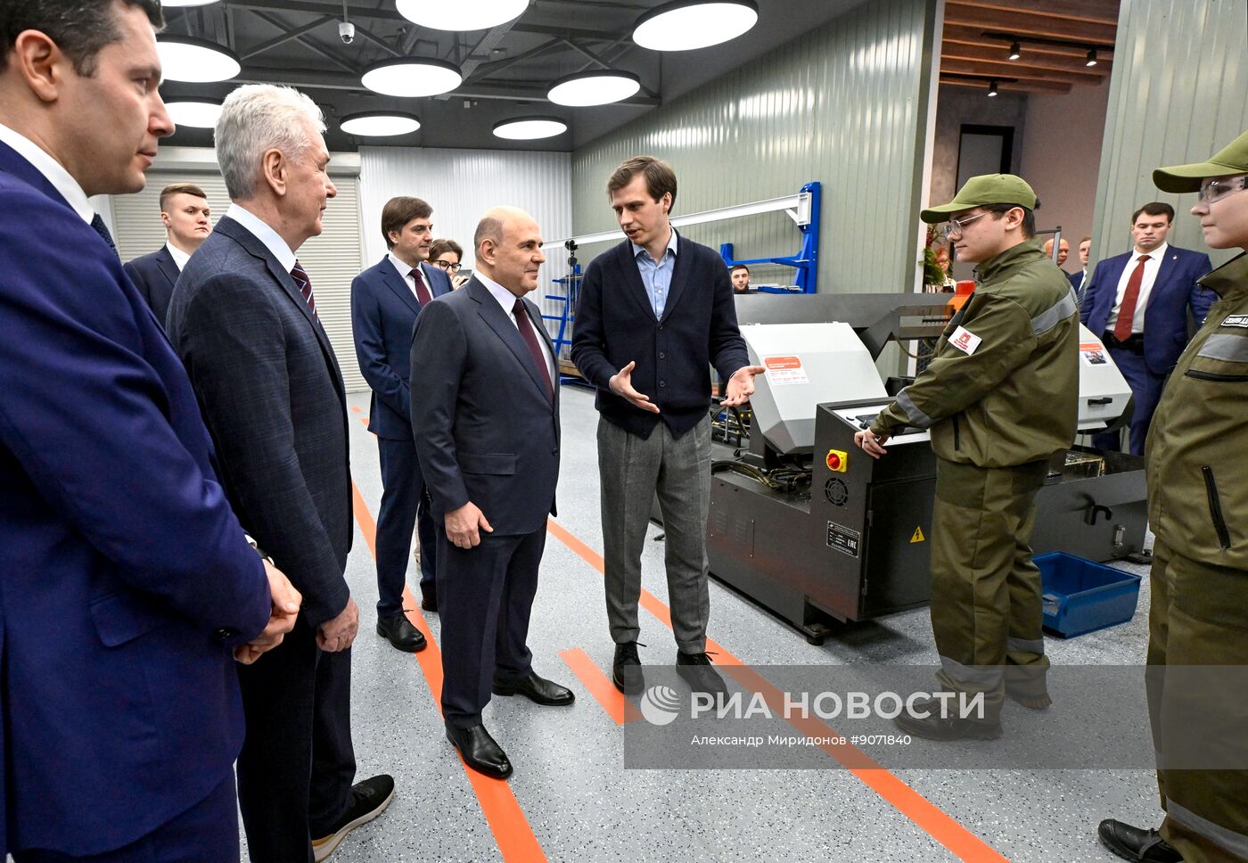 Премьер-министр Михаил Мишустин посетил Центр практической подготовки для машиностроения в Москве