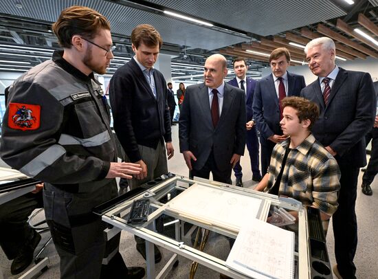Премьер-министр Михаил Мишустин посетил Центр практической подготовки для машиностроения в Москве