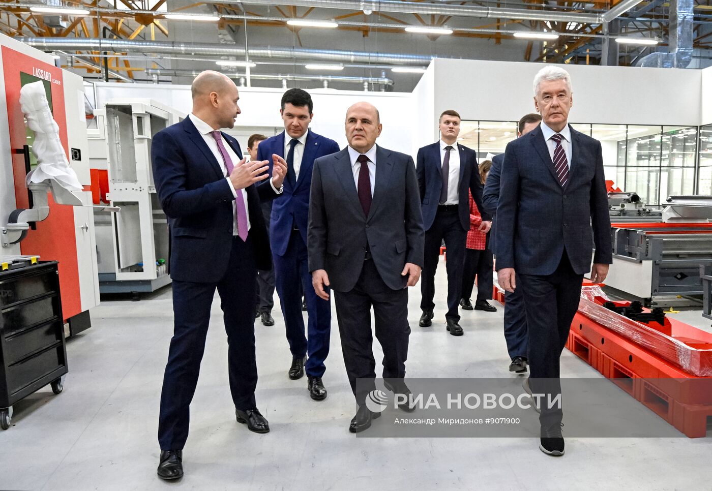 Премьер-министр Михаил Мишустин посетил Центр практической подготовки для машиностроения в Москве