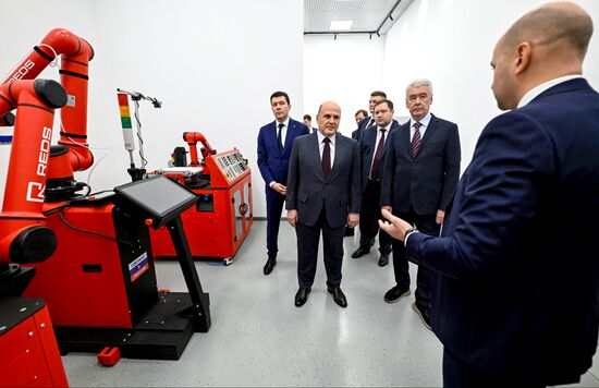 Премьер-министр Михаил Мишустин посетил Центр практической подготовки для машиностроения в Москве