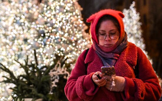 Предновогоднее украшение Москвы 