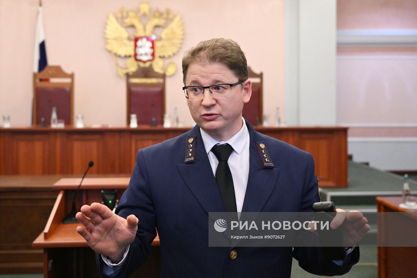 Рассмотрение жалобы  по делу о квартире певицы Долиной