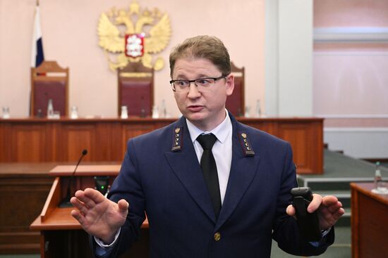 Рассмотрение жалобы  по делу о квартире певицы Долиной