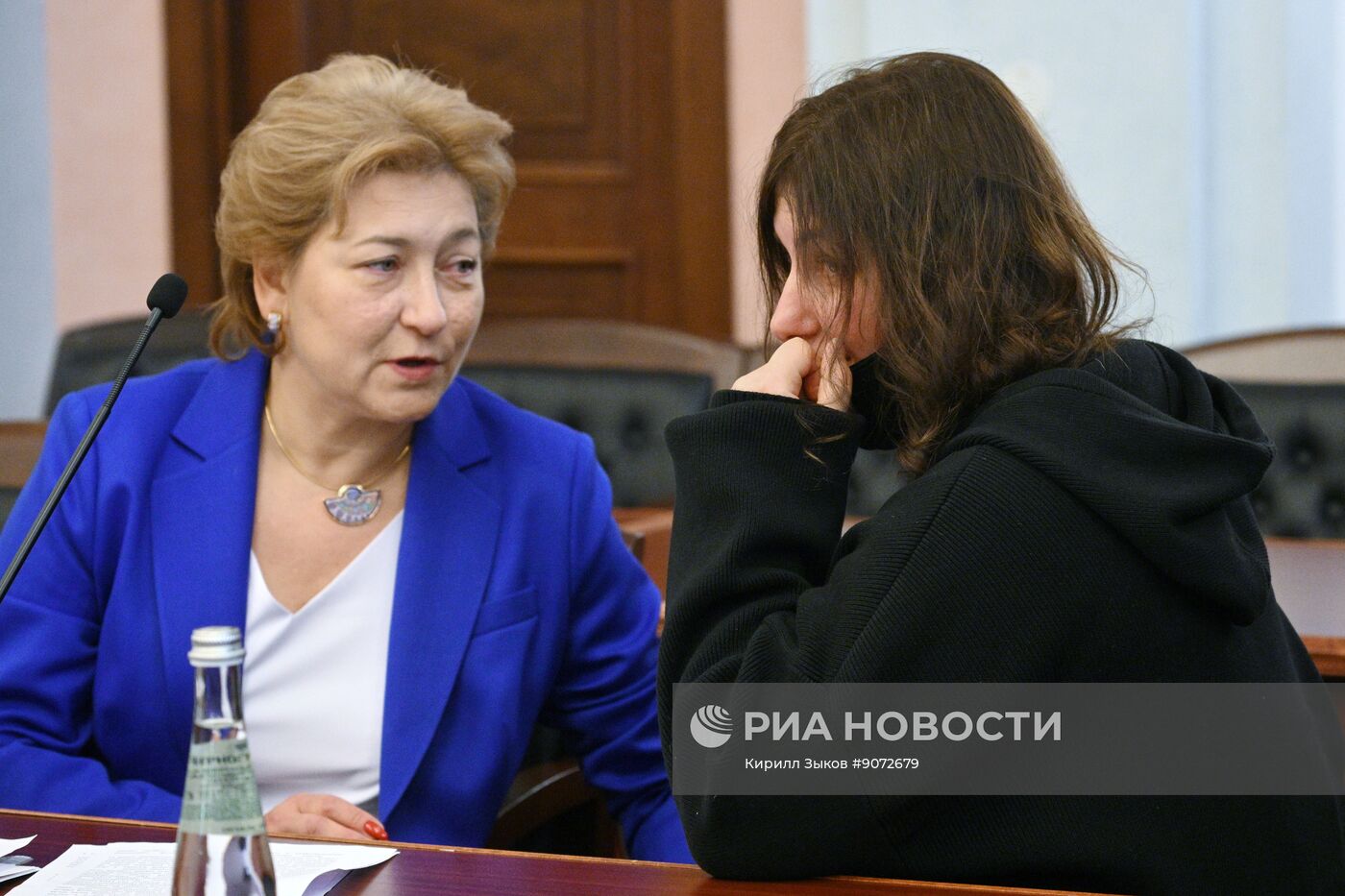 Рассмотрение жалобы  по делу о квартире певицы Долиной