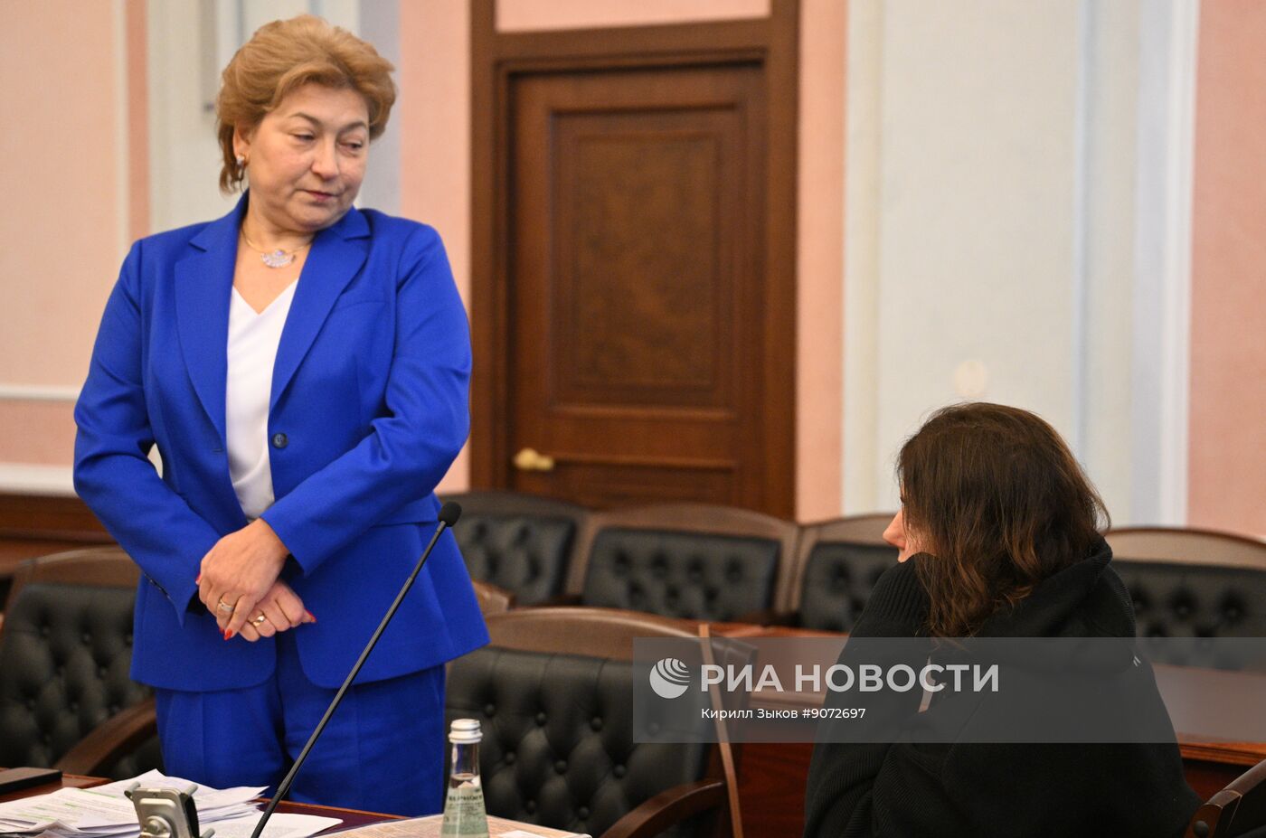 Рассмотрение жалобы по делу о квартире певицы Долиной