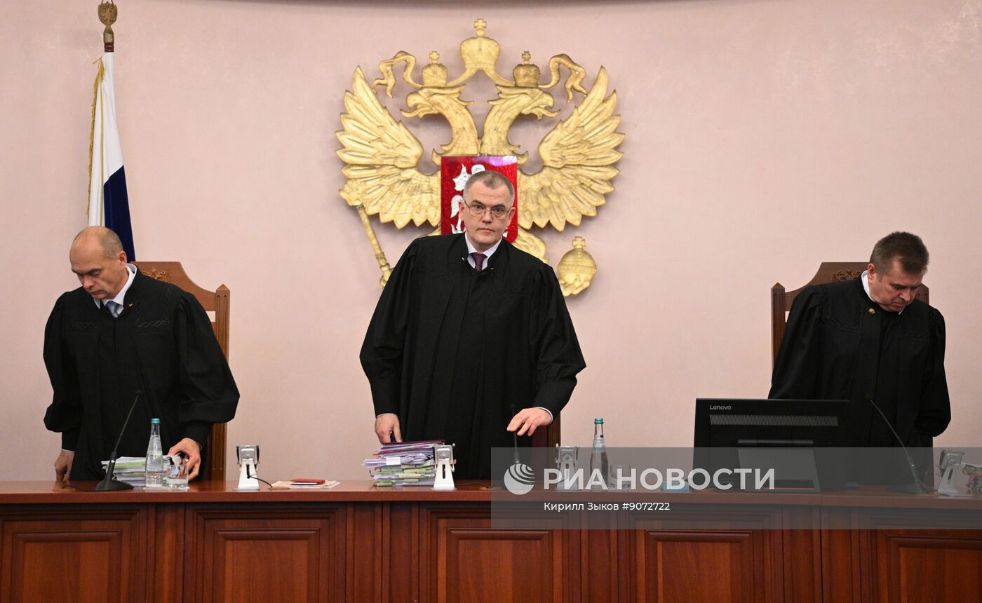 Рассмотрение жалобы  по делу о квартире певицы Долиной