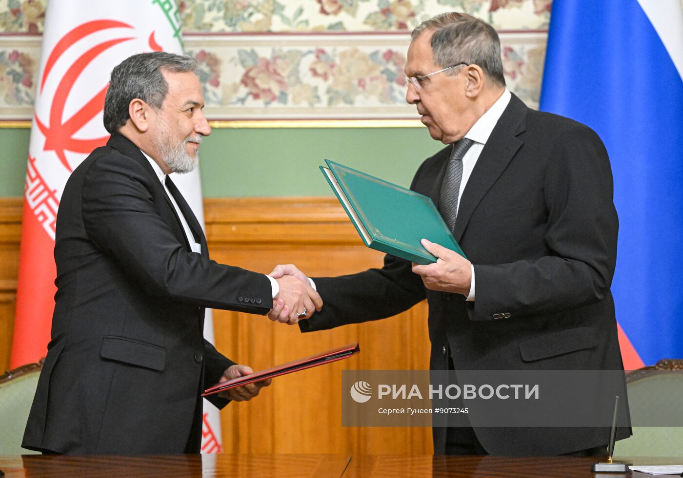 Встреча глав МИД РФ и Ирана Сергея Лаврова и Аббаса Аракчи