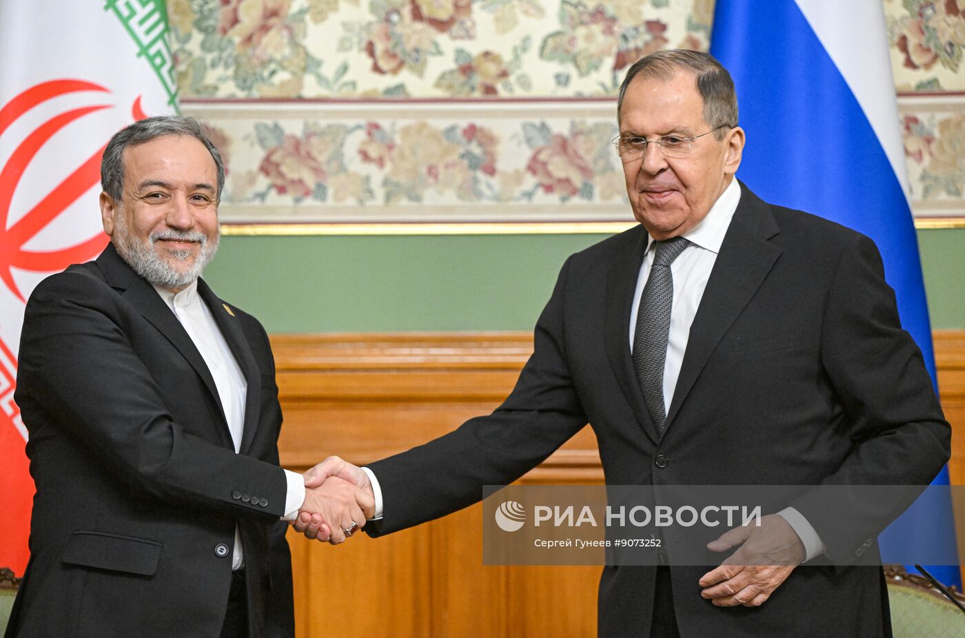 Встреча глав МИД РФ и Ирана Сергея Лаврова и Аббаса Аракчи