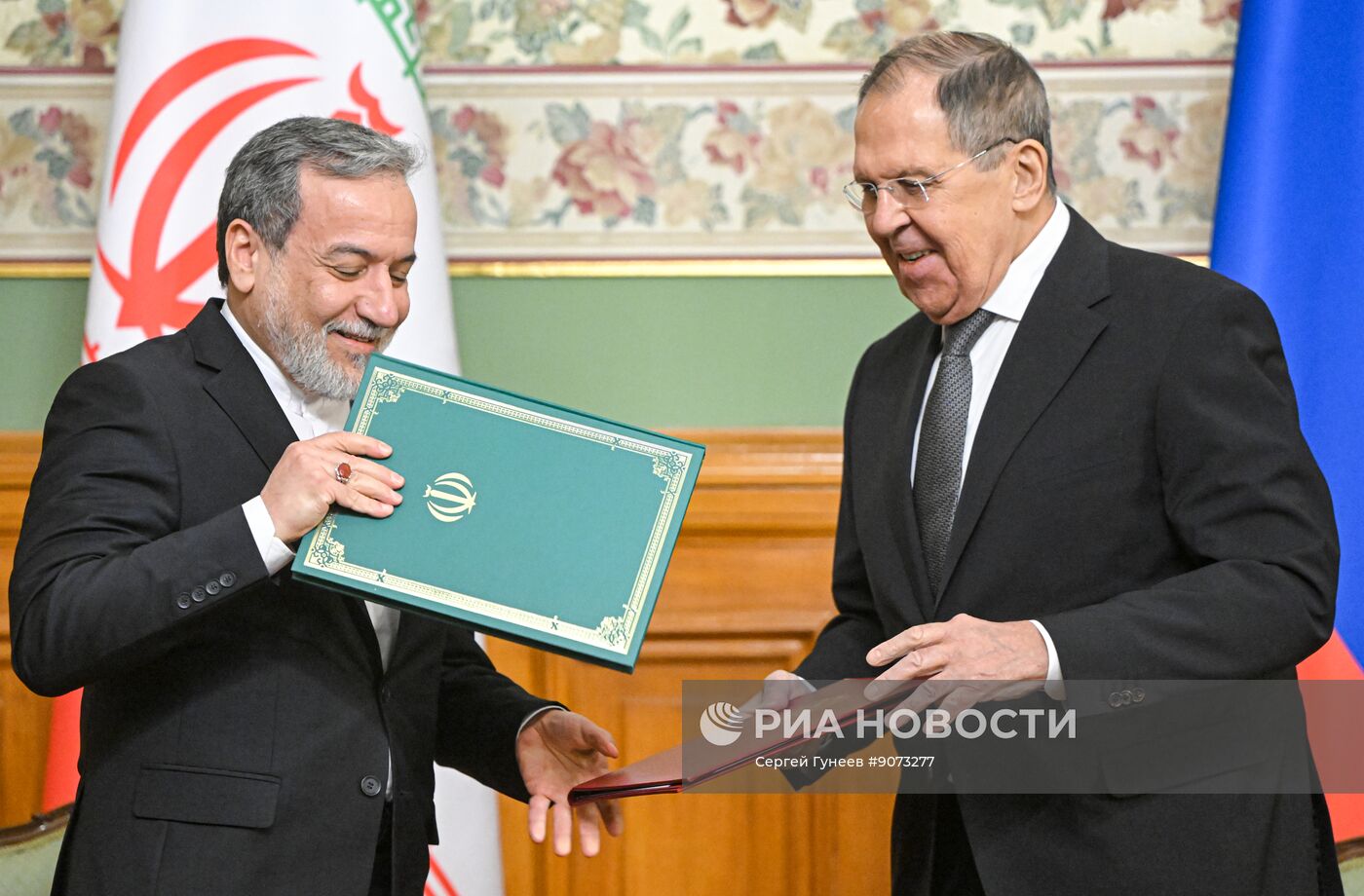 Встреча глав МИД РФ и Ирана Сергея Лаврова и Аббаса Аракчи