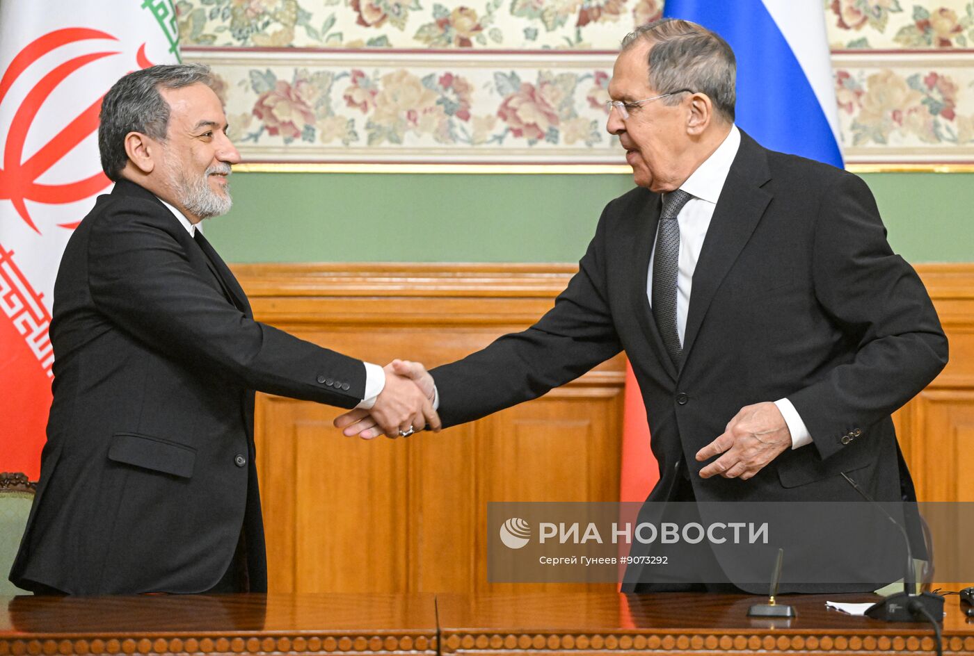 Встреча глав МИД РФ и Ирана Сергея Лаврова и Аббаса Аракчи
