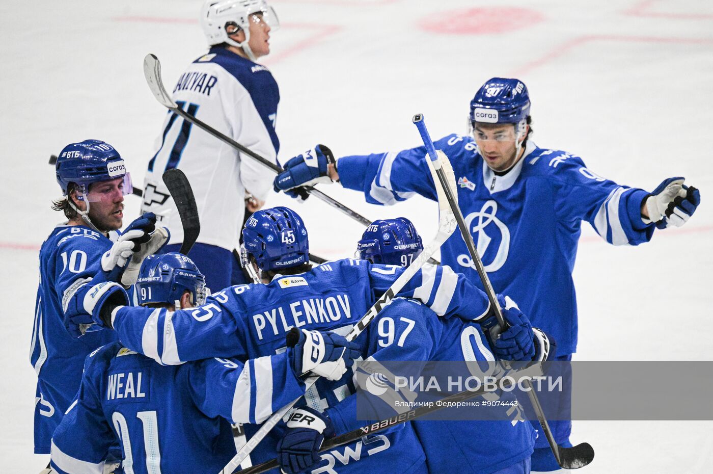 Хоккей. КХЛ. "Динамо" (Москва) - "Барыс" (Астана)