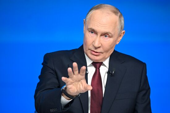 "Итоги года" с Владимиром Путиным 