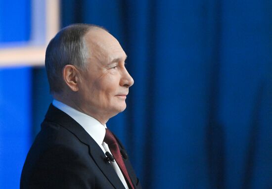 "Итоги года" с Владимиром Путиным 