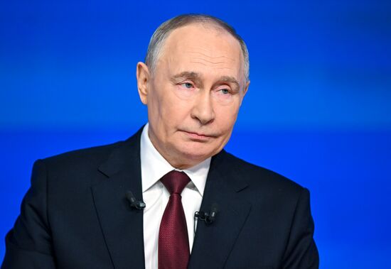 "Итоги года" с Владимиром Путиным 