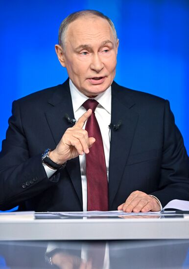 "Итоги года" с Владимиром Путиным 