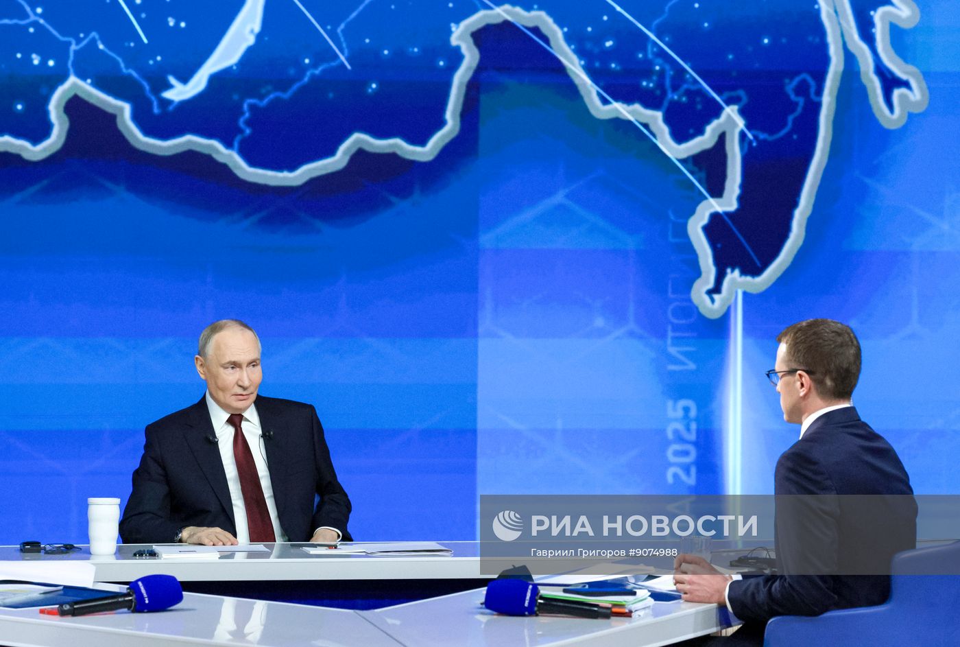 "Итоги года" с Владимиром Путиным