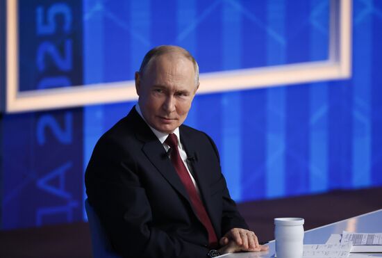 "Итоги года" с Владимиром Путиным 