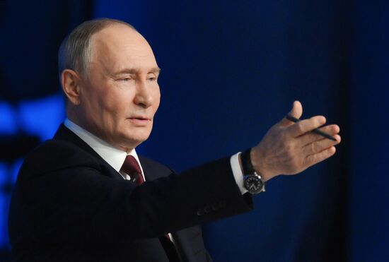 "Итоги года" с Владимиром Путиным 
