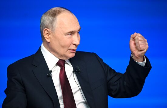 "Итоги года" с Владимиром Путиным 