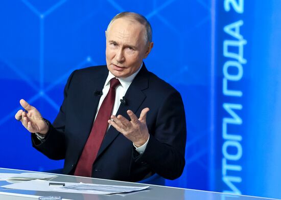 "Итоги года" с Владимиром Путиным 