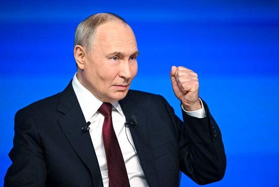 "Итоги года" с Владимиром Путиным 