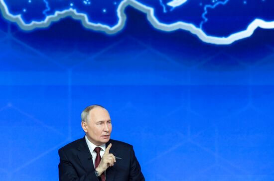 "Итоги года" с Владимиром Путиным 