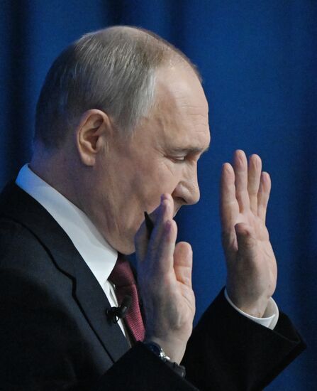 "Итоги года" с Владимиром Путиным 