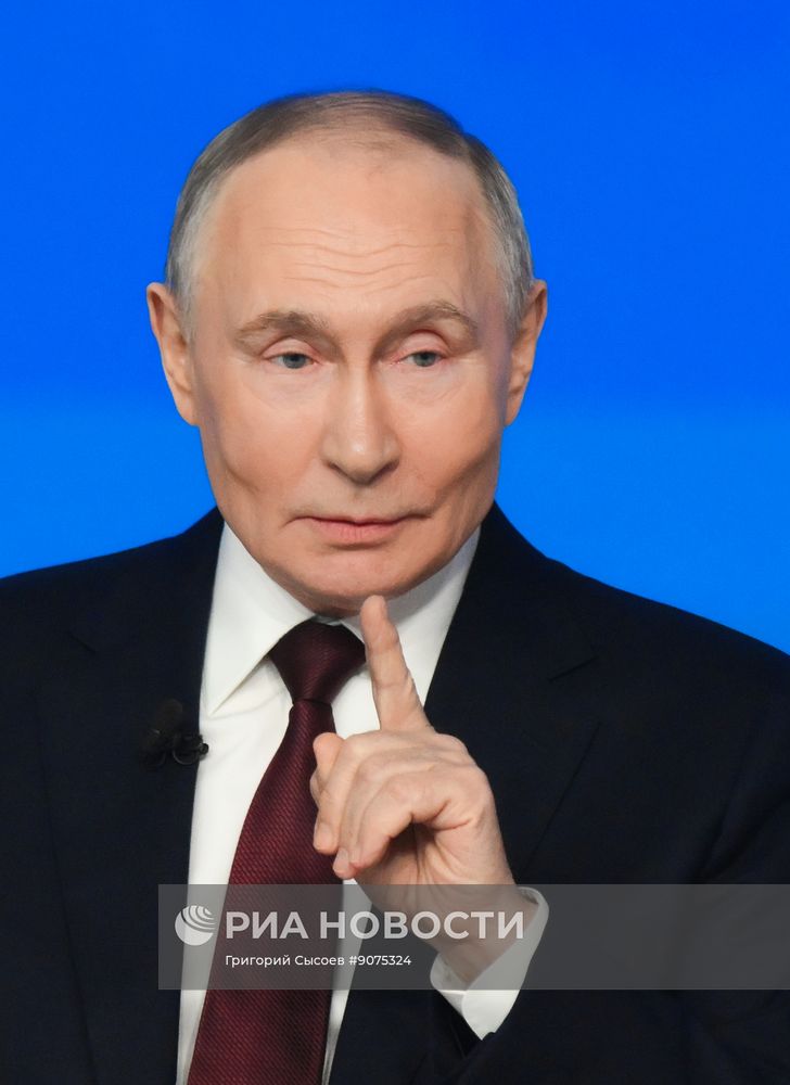 "Итоги года" с Владимиром Путиным
