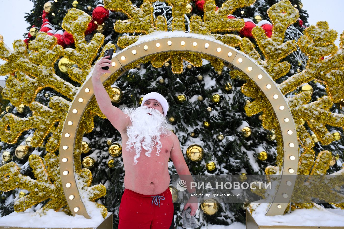 Новогодний забег "моржей" в Новосибирске
