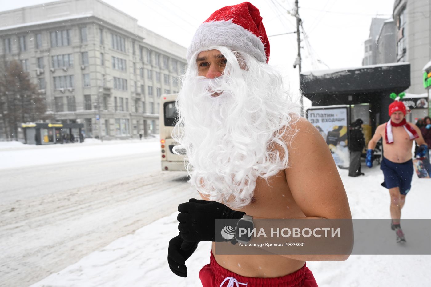 Новогодний забег "моржей" в Новосибирске