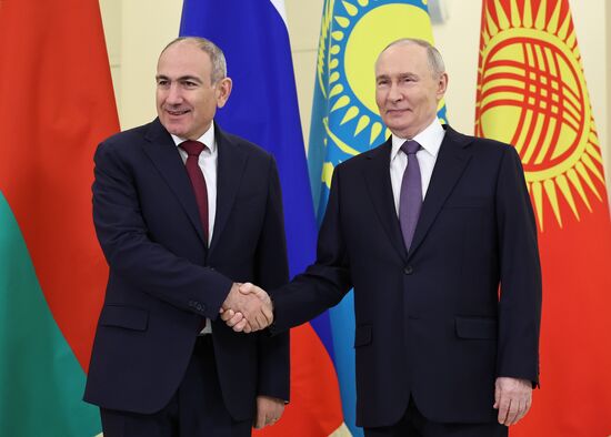 Президент Владимир Путин принял участие в работе Высшего Евразийского экономического совета