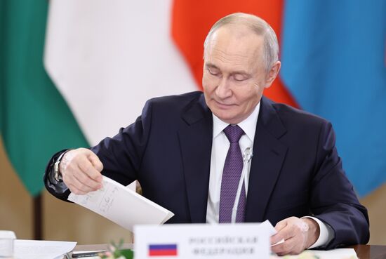 Президент Владимир Путин принял участие в работе Высшего Евразийского экономического совета