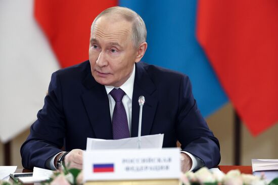 Президент Владимир Путин принял участие в работе Высшего Евразийского экономического совета