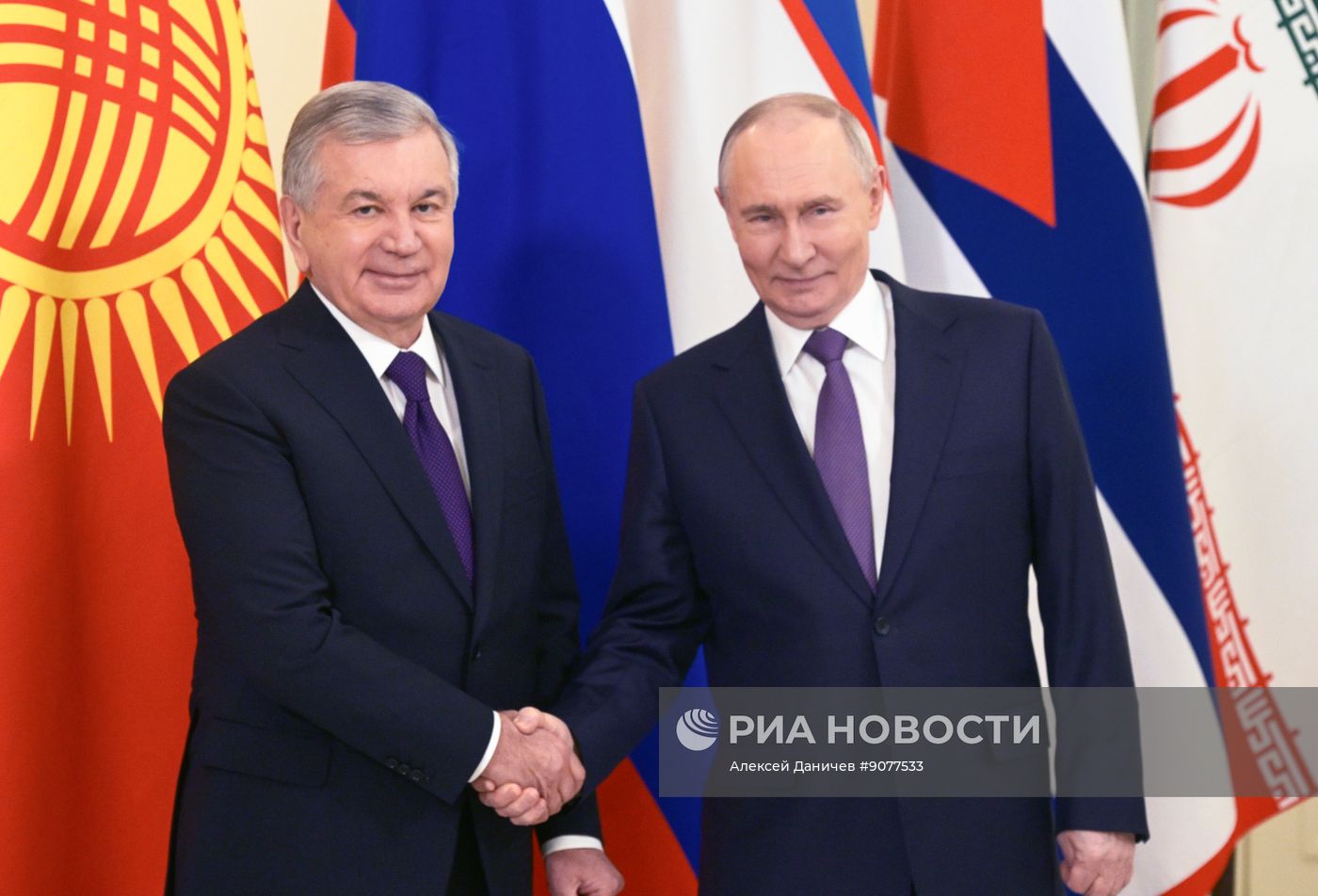 Президент Владимир Путин принял участие в работе Высшего Евразийского экономического совета