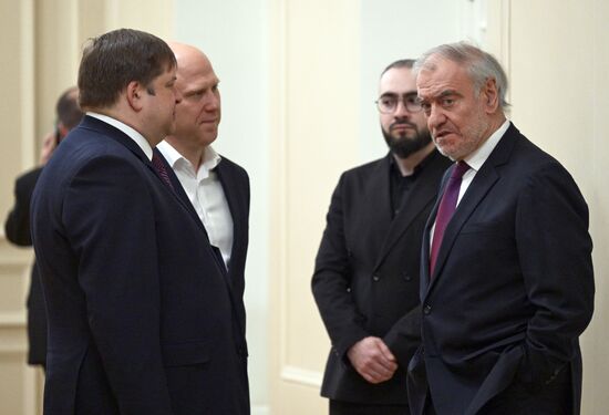 Президент Владимир Путин принял участие в работе Высшего Евразийского экономического совета