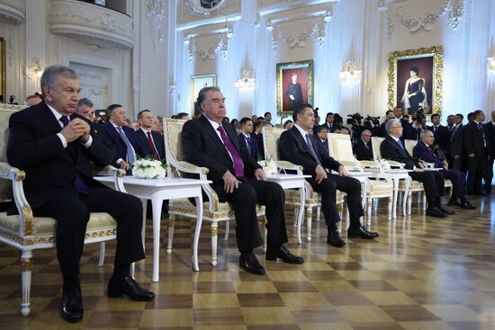 Президент Владимир Путин принял участие в работе Высшего Евразийского экономического совета