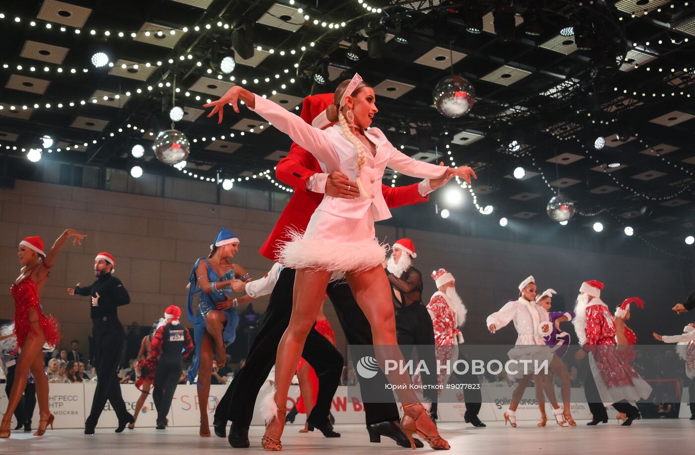 Кубок Деда Мороза и Снегурочки на танцевальном турнире Moscow Ball