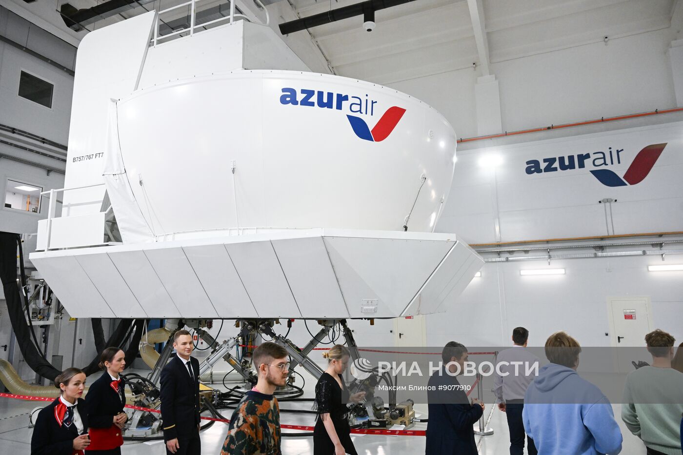 Центр подготовки бортпроводников компании Azur Air