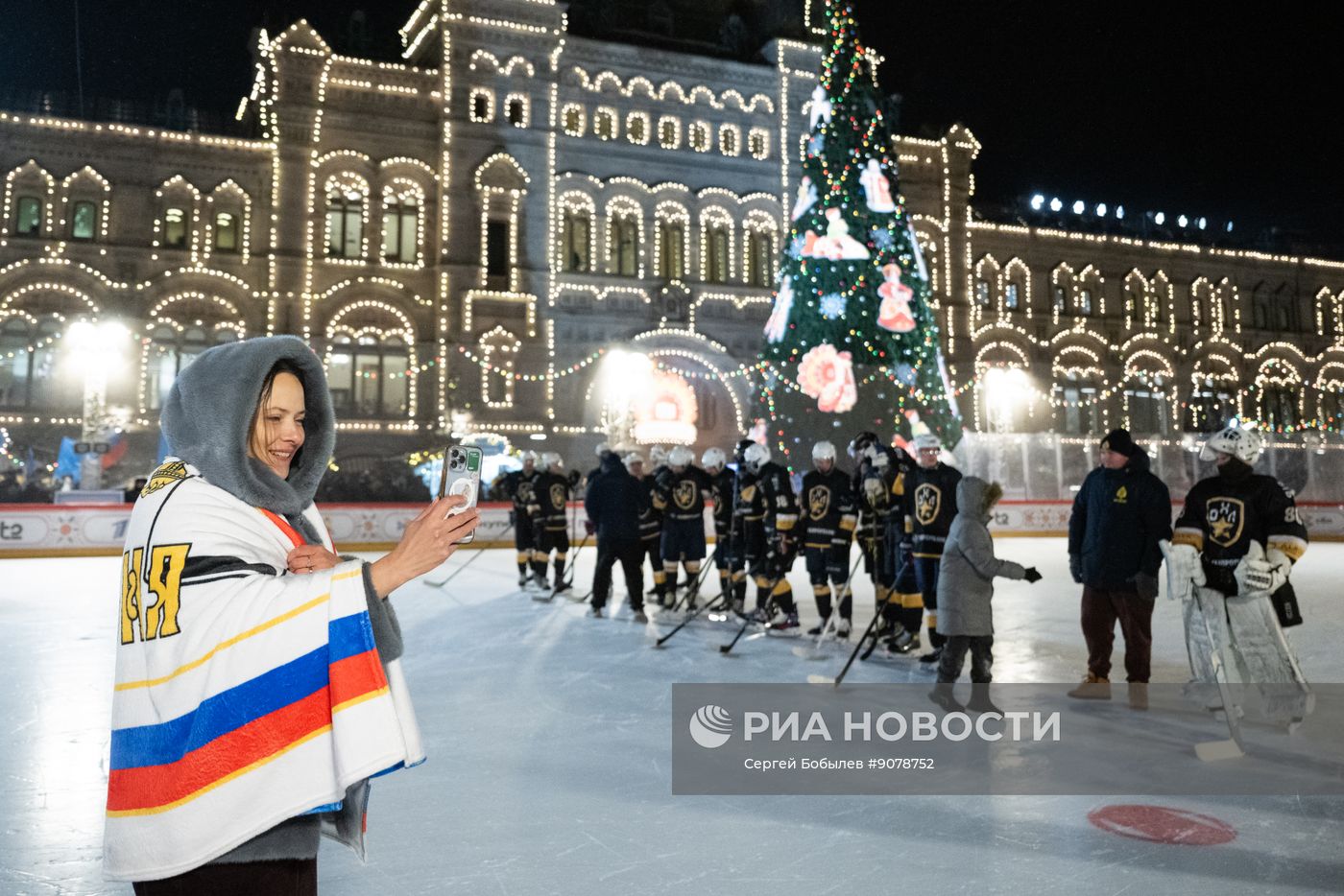 Хоккей. Товарищеский матч между сборными МЧС России и "Офицерской хоккейной лиги"