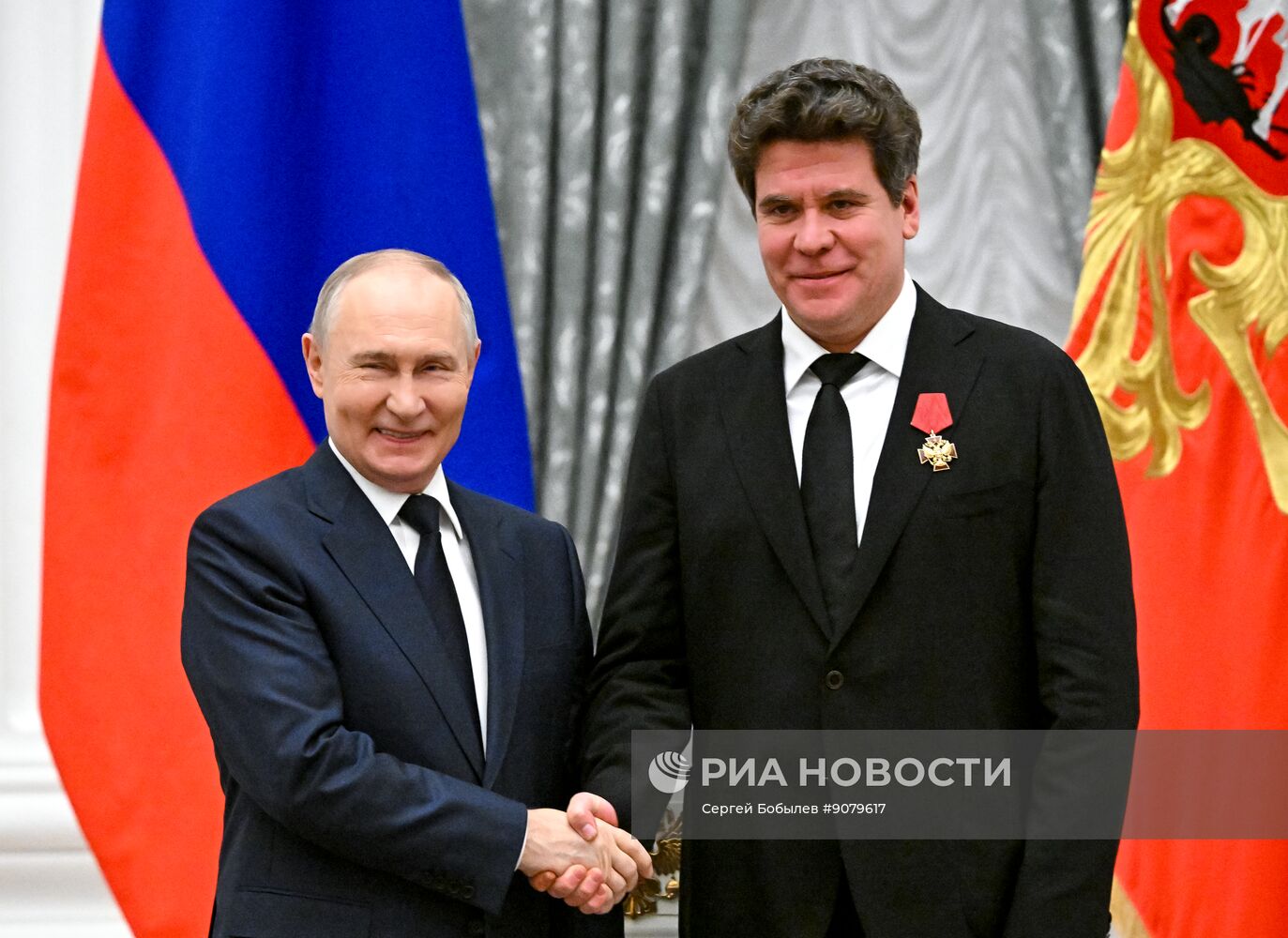 Президент Владимир Путин вручил государственные награды