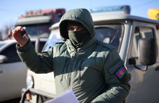 Передача автомобилей для бойцов СВО в Краснодаре