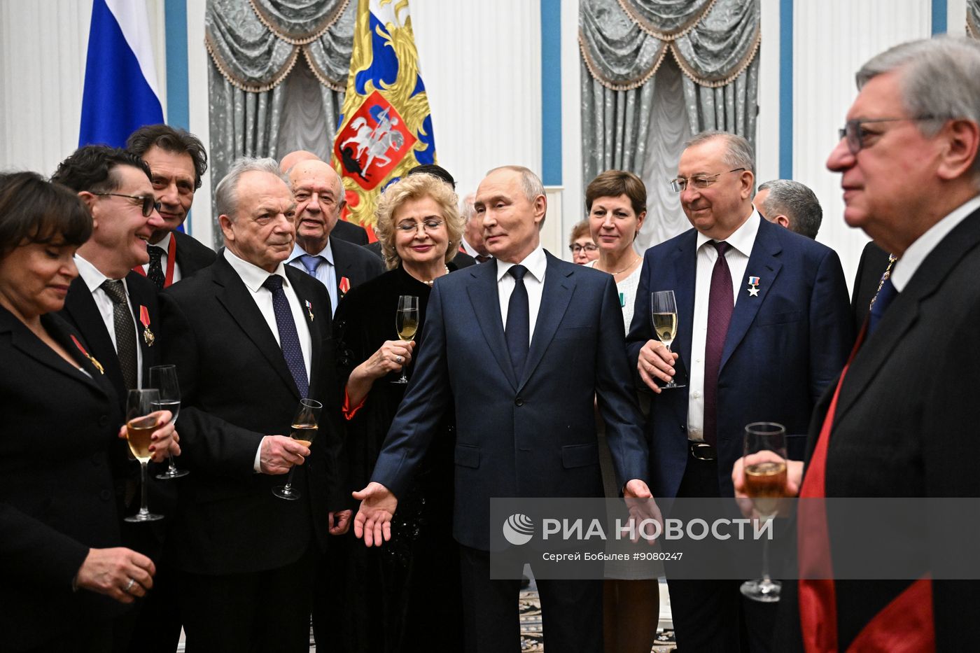 Президент Владимир Путин вручил государственные награды