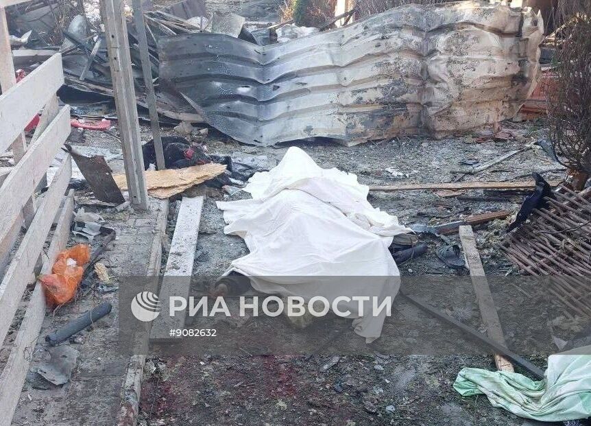 Последствия атаки БПЛА ВСУ на поселок Хорлы в Херсонской области