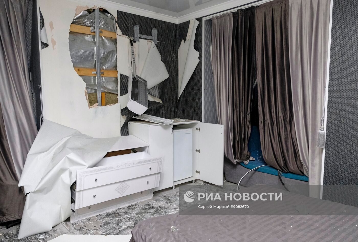 Последствия атаки БПЛА ВСУ на поселок Хорлы в Херсонской области