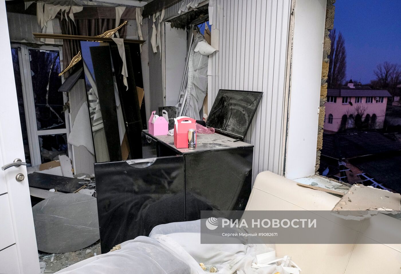 Последствия атаки БПЛА ВСУ на поселок Хорлы в Херсонской области