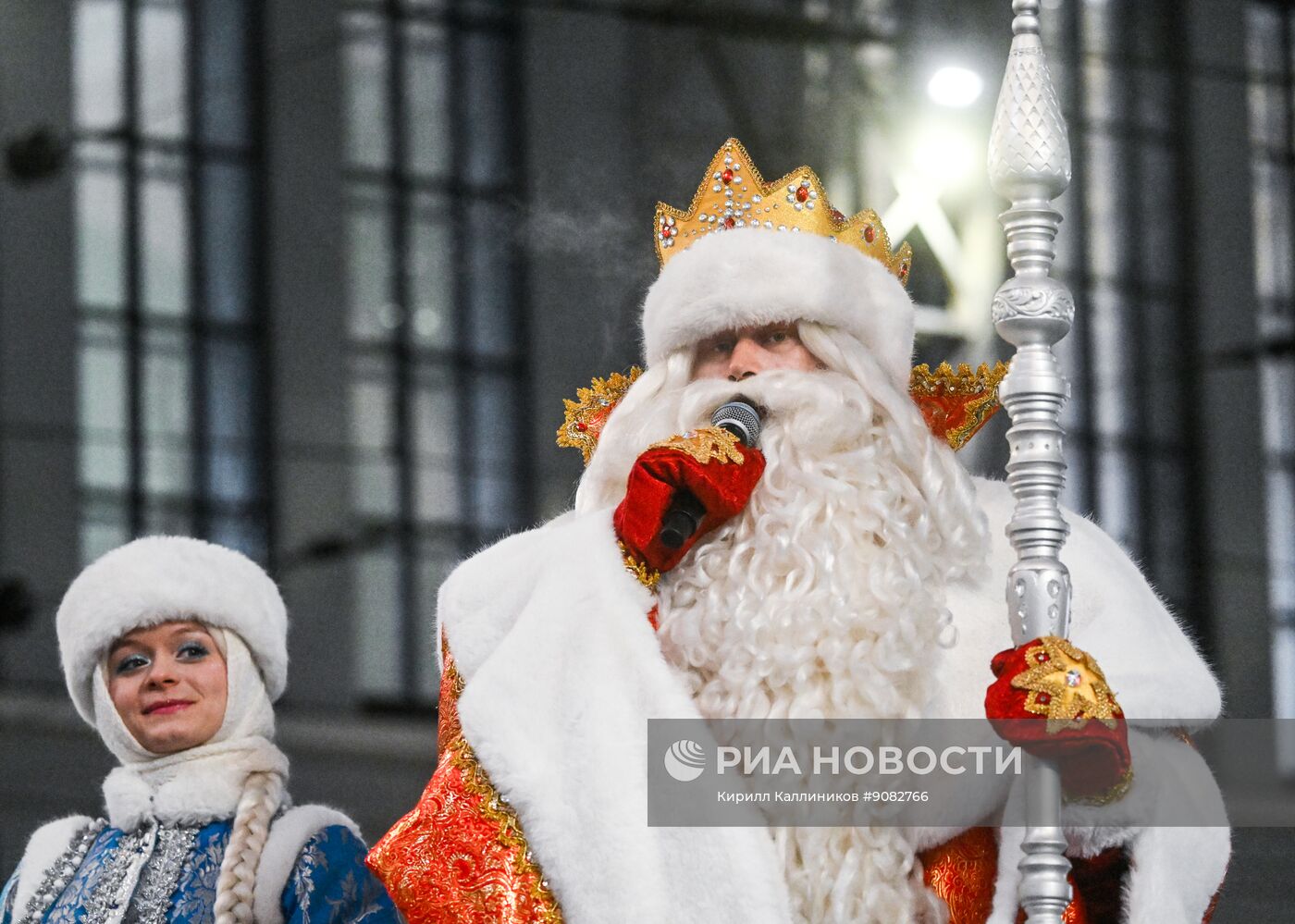 Поезд Деда Мороза прибыл на Киевский вокзал
